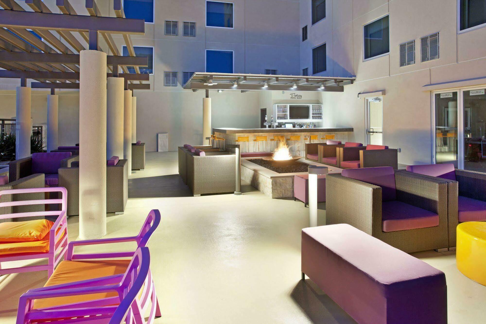 Hotel Indigo Austin Downtown - University By Ihg Экстерьер фото